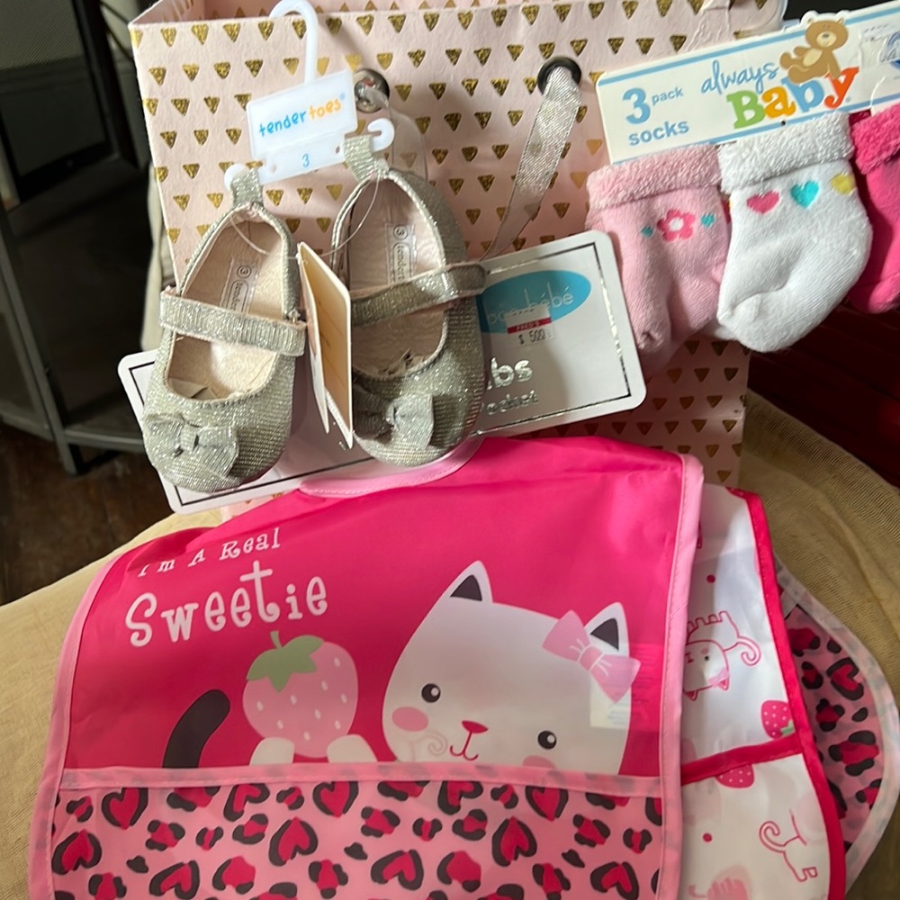 Baby girl gift set